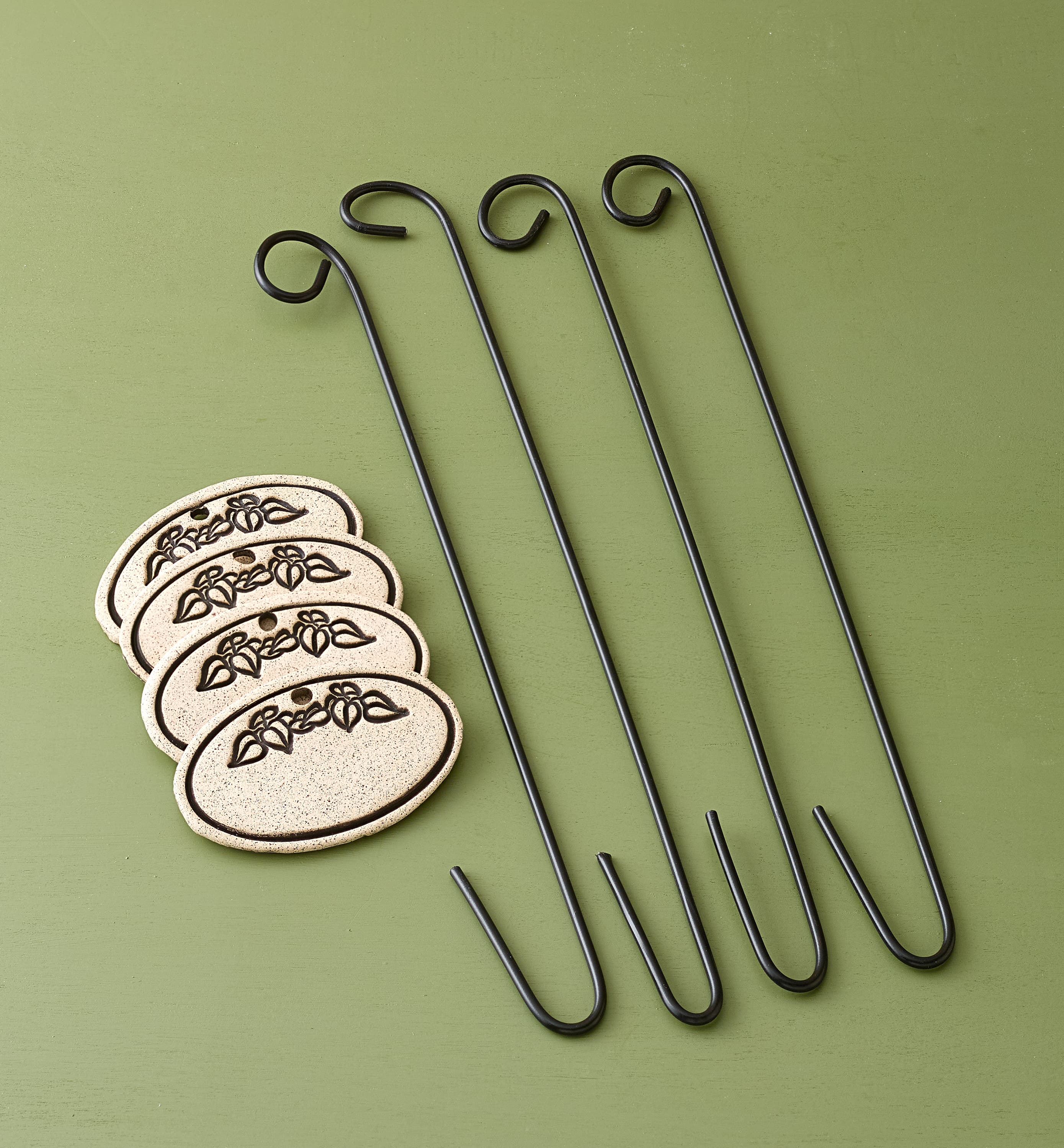 Locking Stitch Markers With Clip. 6 per Package. Use the Clip for Keeping Notes of Critical Points on Your Work. Plastic. Clover 3165 Locking Stitch Markers With Clip. 6 per Package. Use the Clip for Keeping Notes of Critical Points on Your Work. Plastic. Clover 3165